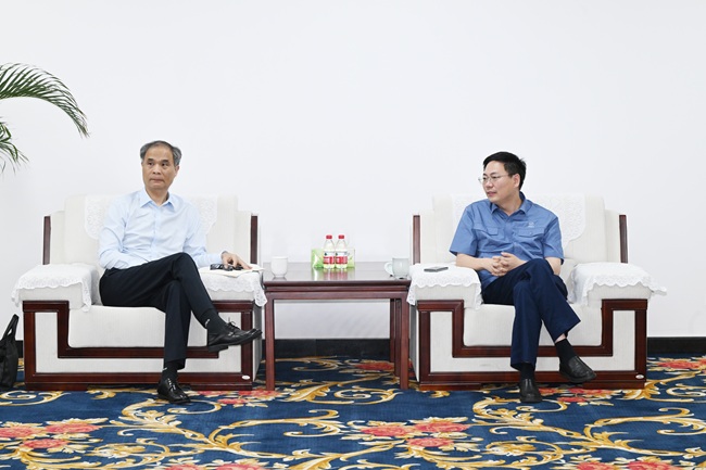 中原證券股份有限公司黨委副書記、總經(jīng)理李昭欣一行到萬(wàn)基控股集團(tuán)調(diào)研