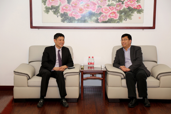 廣東英聯(lián)包裝股份有限公司董事長(zhǎng)、總經(jīng)理翁偉武一行到我公司訪談